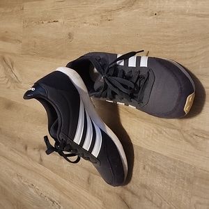 adidas gray sneakers 7.5